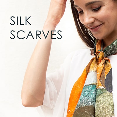 Sciarpa In Seta Fox & Chave – William Morris Daffodil – Floreale Blu E Rosa – Fatta A Mano